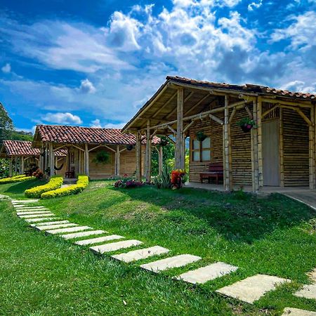 Hotel Campestre Campos Verdes Рольданильо Экстерьер фото